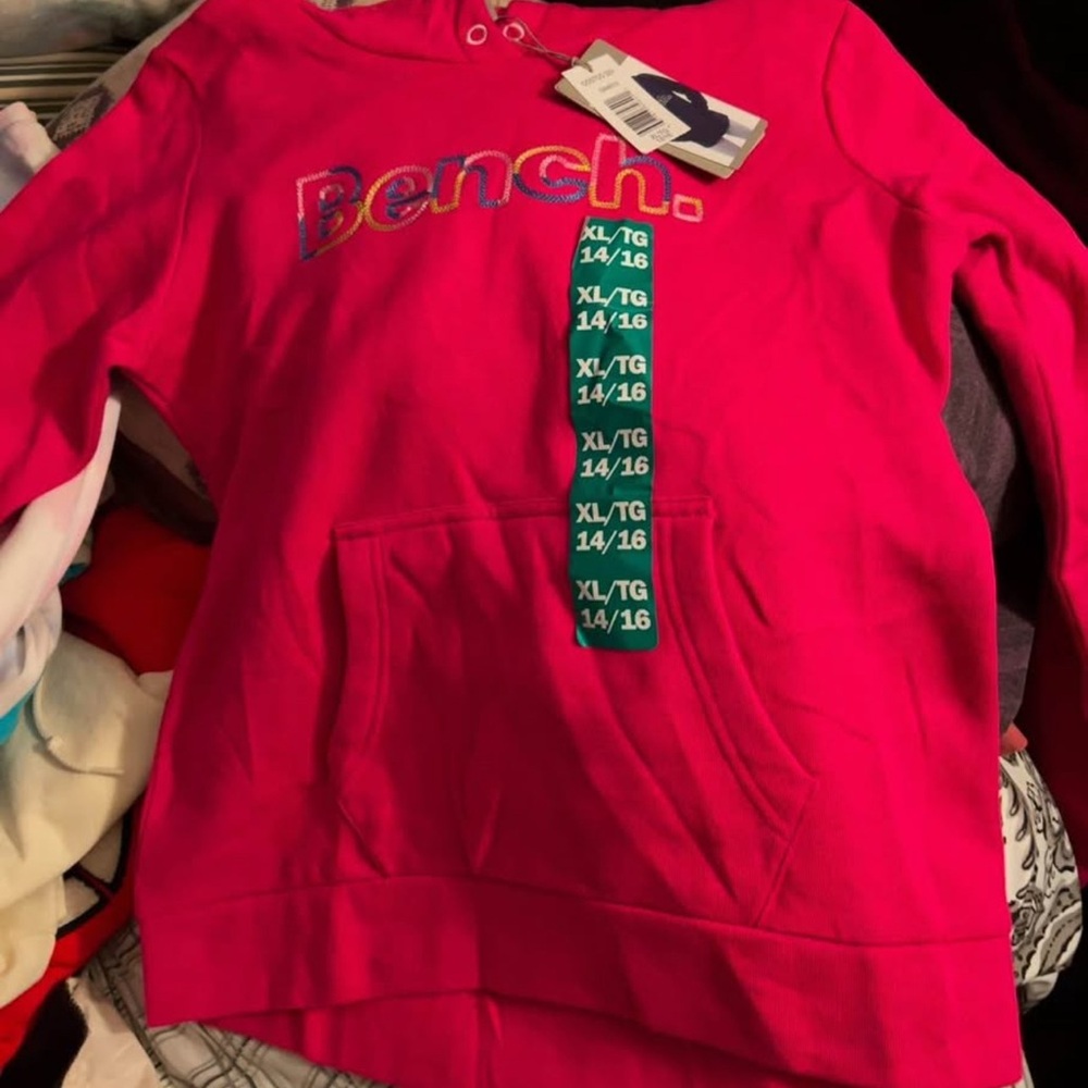 BNWT Bench Hoodie - Size XL 14/16